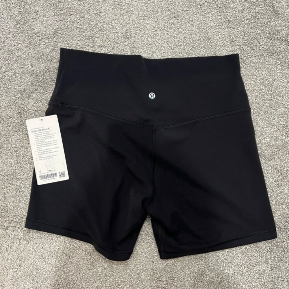 #31 Lululemon NWT Aloha Pineapple Align HR Bike Shorts 6" inseam Size 12